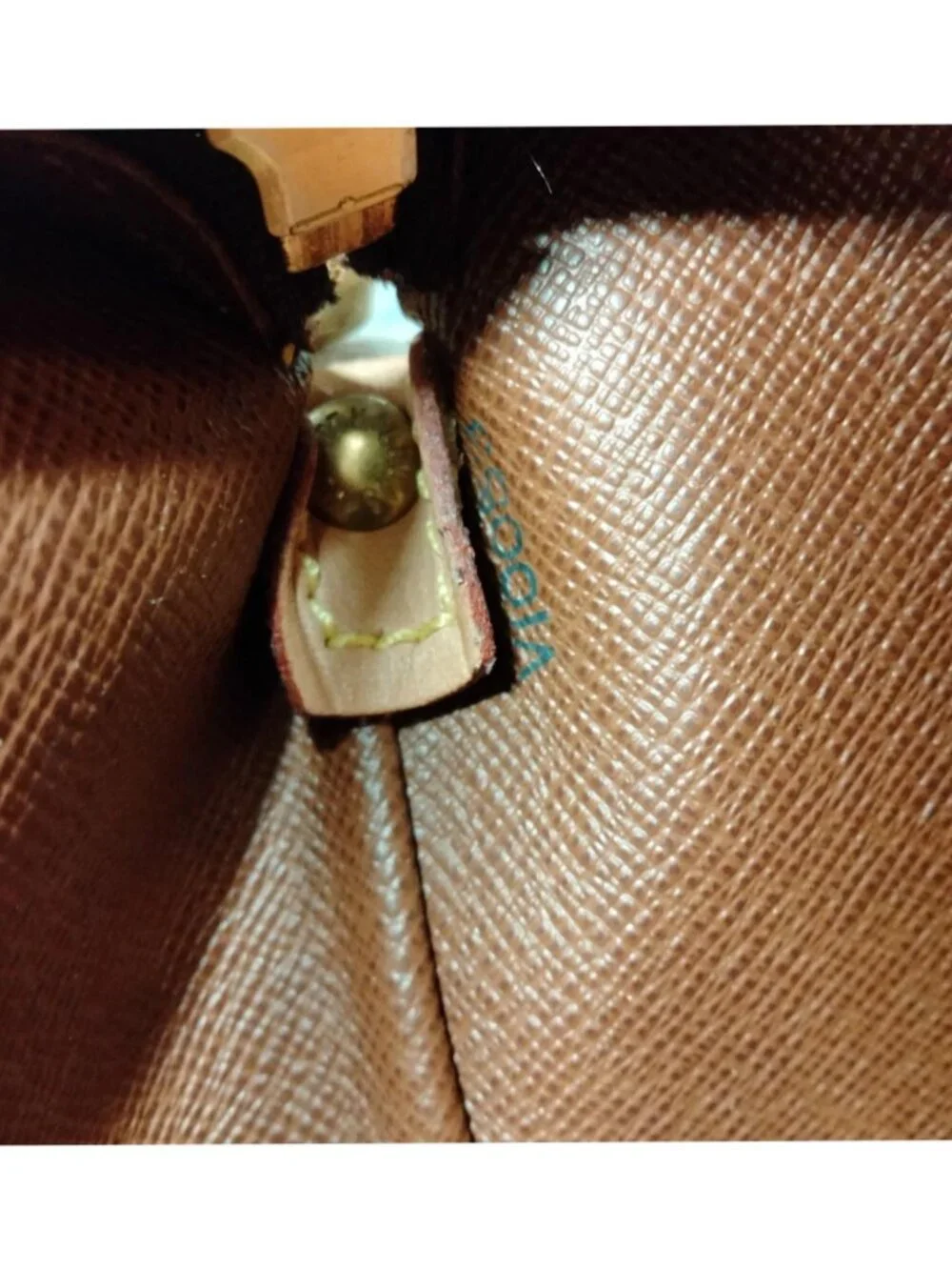 Authentic Louis Vuitton Drouot Monogram Canvas Crossbody Shoulder Bag Vintage